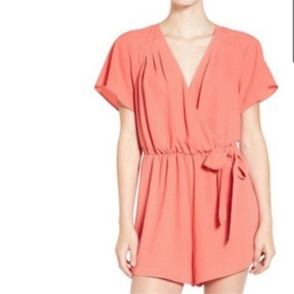 Leith Short Sleeved Romper Coral Size Medium - Picture 11 of 11